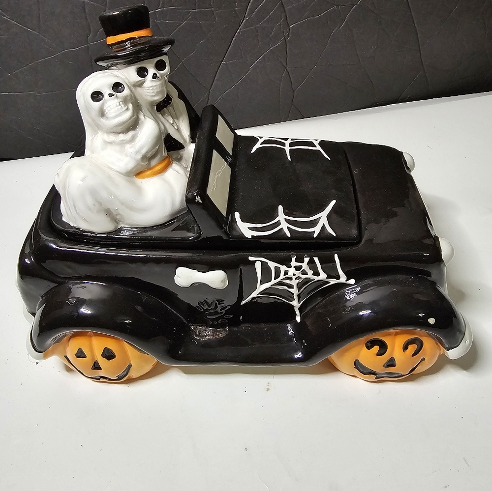 Halloween Skeleton Wedding cookie jar